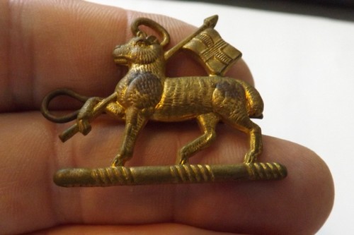 Military badge queen royal - queen's,