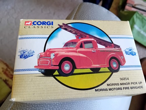 Corgi classic morris motors - ,