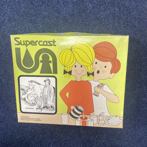 Vintage supercast farmyard - supercast,