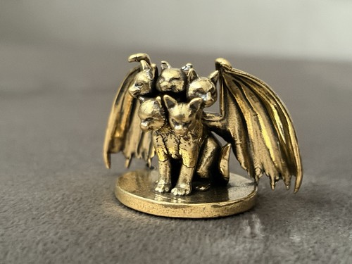 Five headed winged cat - winged, solid