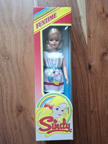 Vintage smirky sindy - vintage,