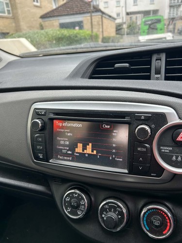 Toyoto yaris oem - yaris, radio
