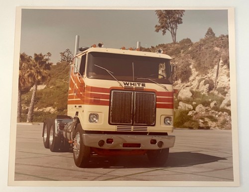White motor road - -, commander