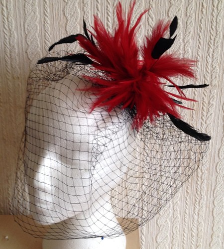 Red feather black veiling - feather,