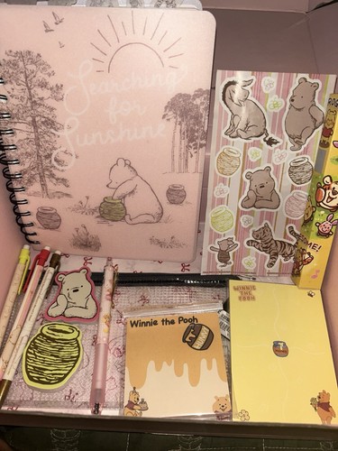 Winnie the pooh stationery - winnie,