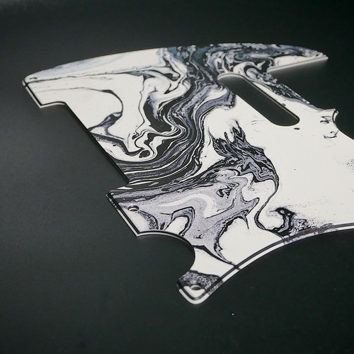 Fender tele pickguard - fender,