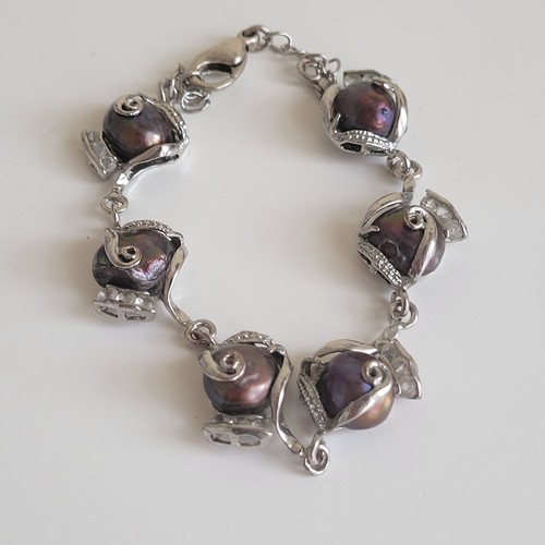 Collectable gorgeous large - collectable,