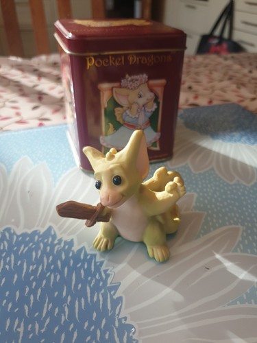Pocket dragon figurine - pocket,