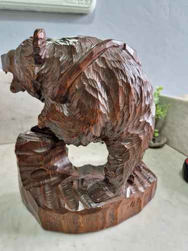 Hokkaido well hand carved - hand,