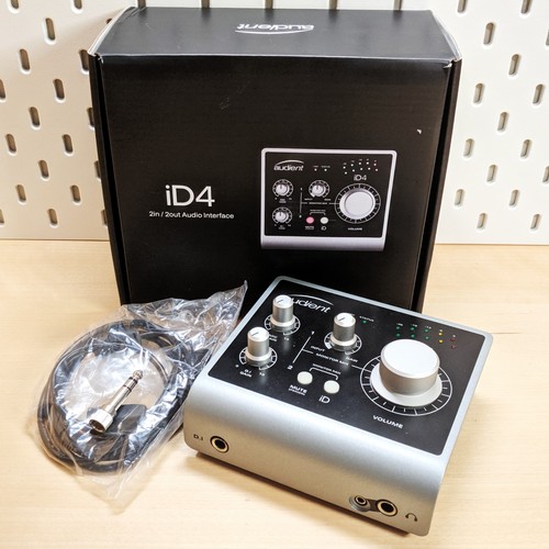 Boxed complete audient - complete,
