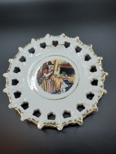 Vintage Reticulated Edge Cake