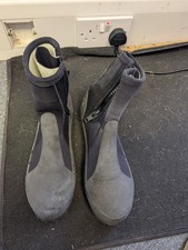 Scuba diving rock boots
