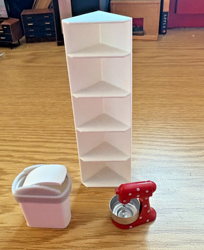 New doll house accessories - new,