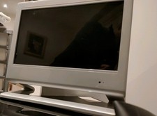 M&S 16" TV with Integrated DVD