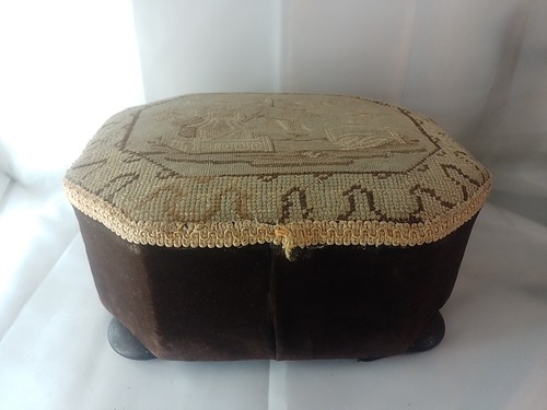 Vintage footstool willow - vintage,