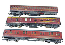 Rake Of 3 Hornby Airfix LMS