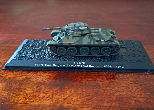 Diecast tank model - t-34/76,