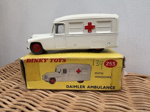 Vintage dinky toys 253 - vintage, daimler
