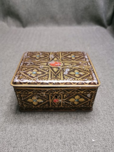 Vintage biscuit tin with lock - tin,