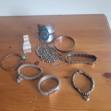 Joblot of silver tone bangles