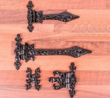PAIR OF BLACK COUNTRY HINGES Antique Vintage Classic Traditional Leaf Door Gate!