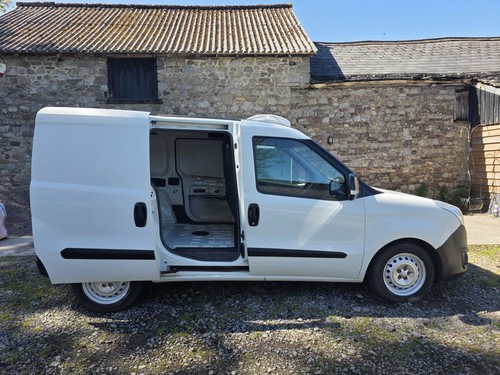 Vauxhall combo 2015 - vauxhall,