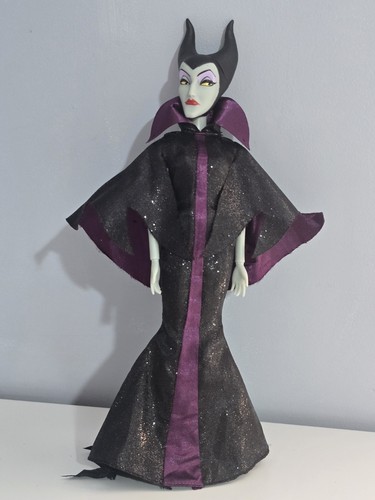 Disney store villain - disney,