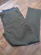 MEN'S JACHS NEW YORK KHAKI GREEN COTTON/ELASTANE CHINO TROUSER SIZE 38" W, 32" L