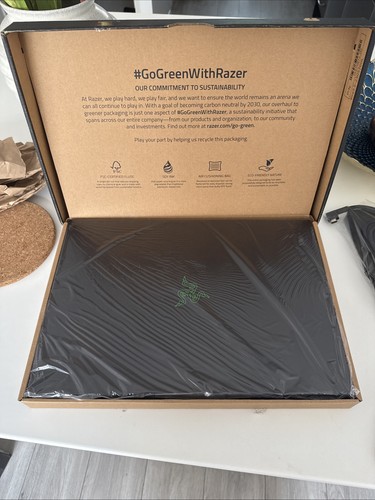 Razer blade 18 - (2023),