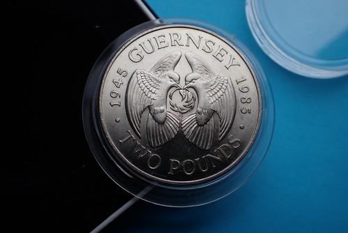 Guernsey two pounds 1985 in - pounds,