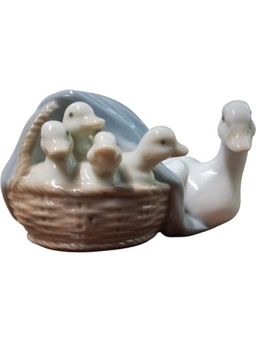 Lladro duck figurine with - duck,