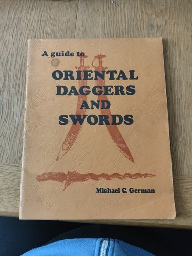 Guide oriental daggers - a,