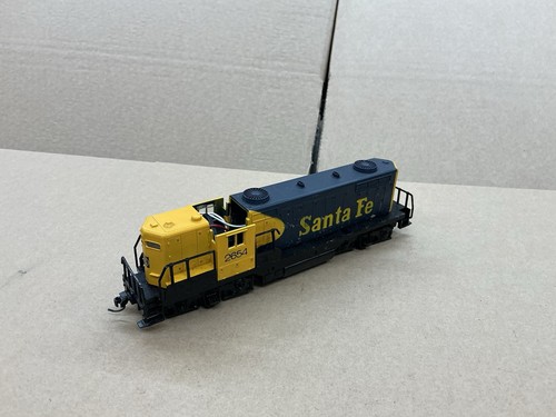 Ahm scale diesel - ho, locomotive