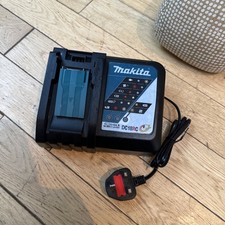 MAKITA DC18RC BATTERY CHARGER LITHIUM ION  7.2V - 18V FAST 240V BRAND NEW 