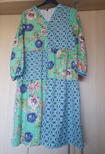 Lovely dress the style - lovely, of