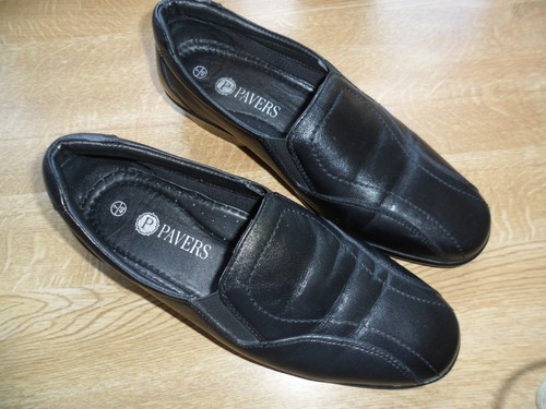 Ladies black leather flat - ladies,