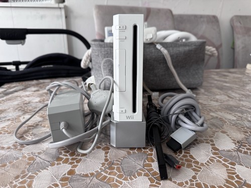 Nintendo wii console - nintendo,