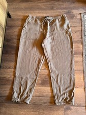 Zara Women’s Green Jogger