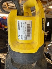 submersible water pump 240v