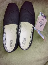 Toms Women’s Black Alpargata Flats Size 5 UK,  7 US, New With Tags. Casual wear
