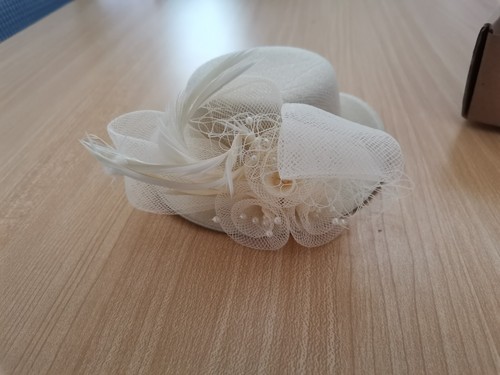 Cream small hat shape - cream,