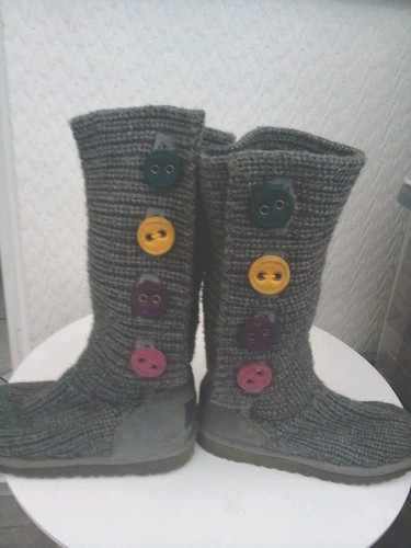 Genuine ugg classic cardy knit - genuine,