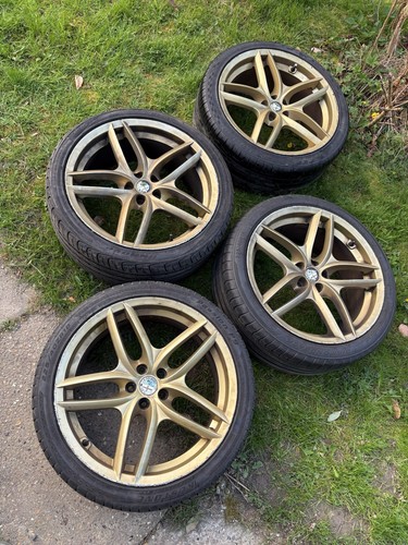 Alfa cloverleaf alloy - 18”,