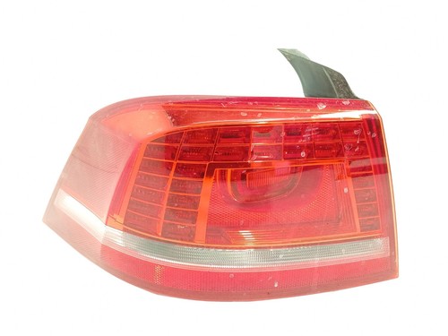 3ae945207b left tailgate - tailgate, light
