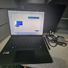 HP Elite Folio 13.5" Touch 2 in 1  8GB RAM 256GB SSD Windows 11 Snapdragon