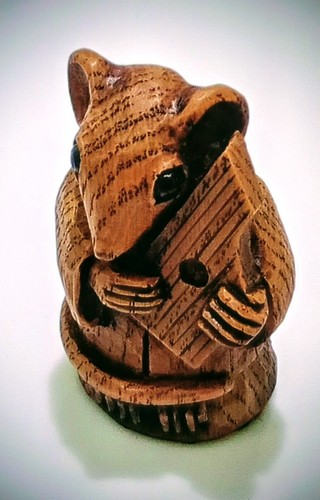 Church mouse lute - church, player-