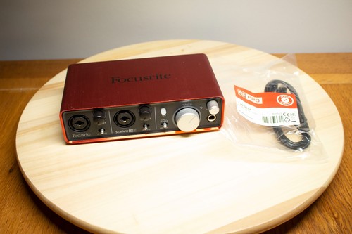 Focusrite scarlett 2i2 - focusrite, (1st