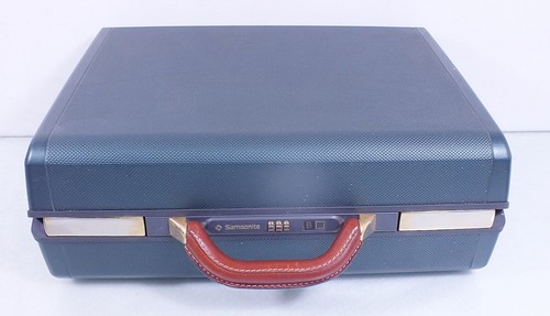 Samsonite hard shell - samsonite,