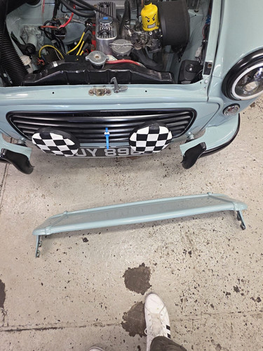 Fibreglass visor with - fibreglass,