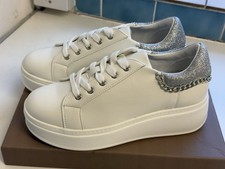 Moda  In Pelle Bellaby White